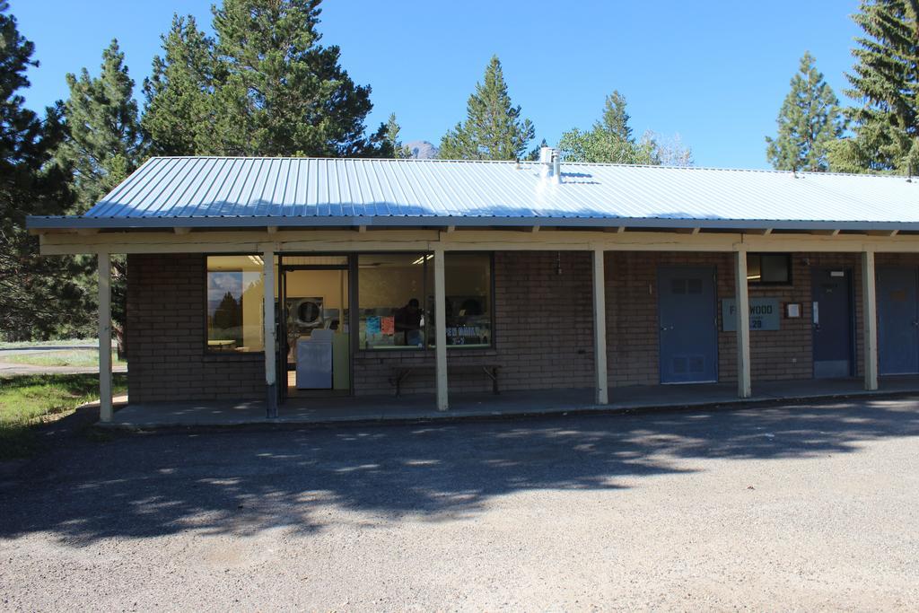 Twin Lakes Resort Bridgeport Exterior photo